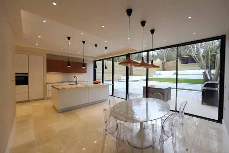 Glass at Luxe, modern Wimbledon house, K415 (photo 5)