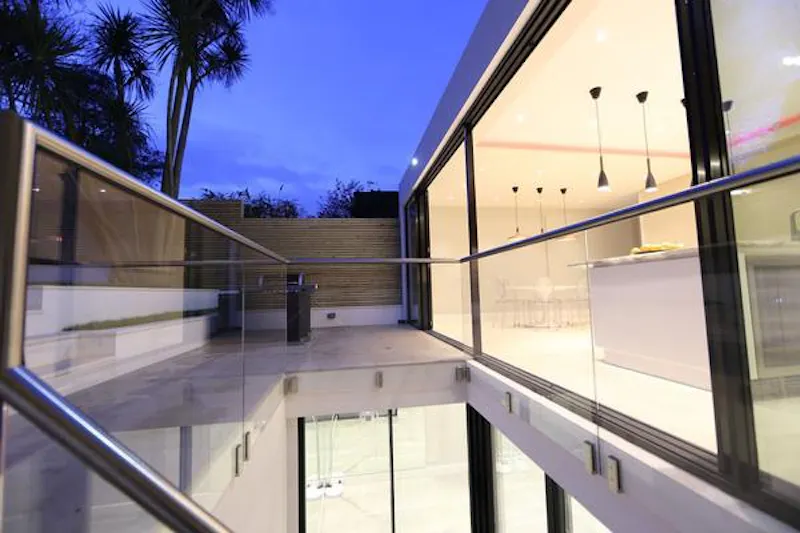 Luxe, modern Wimbledon house, K415 (photo 16)