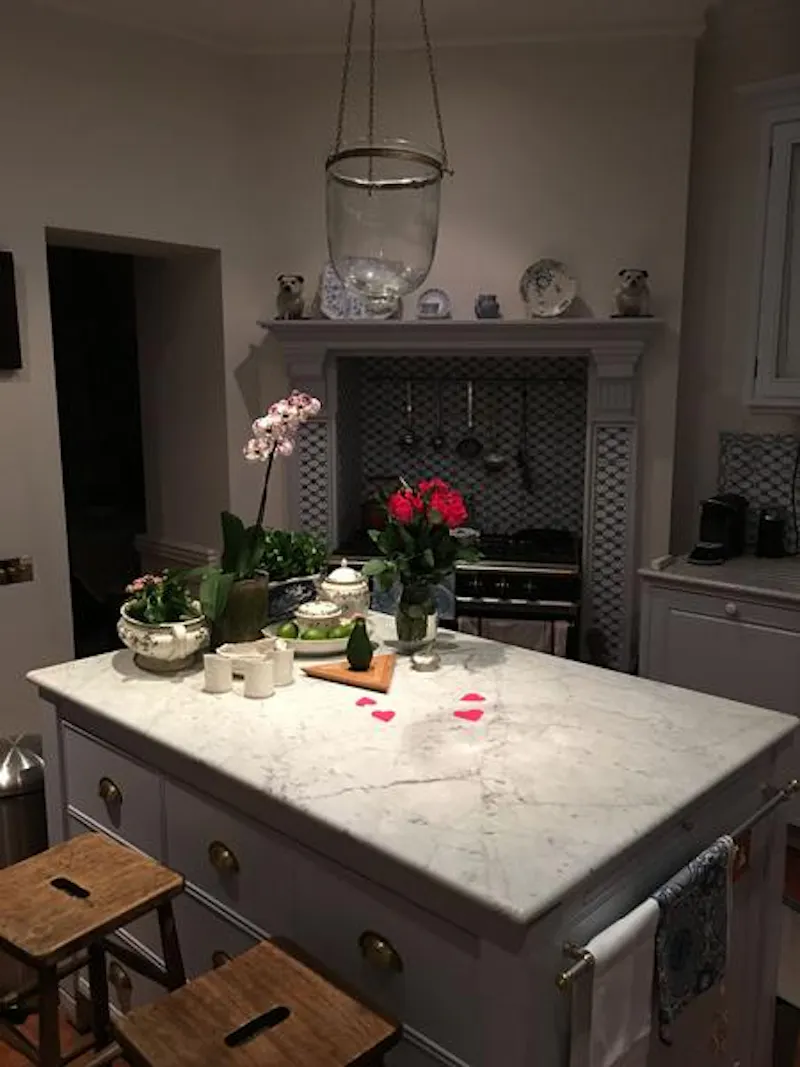 Kitchen at Traditional Ebury Street house, A1414 (photo 13)