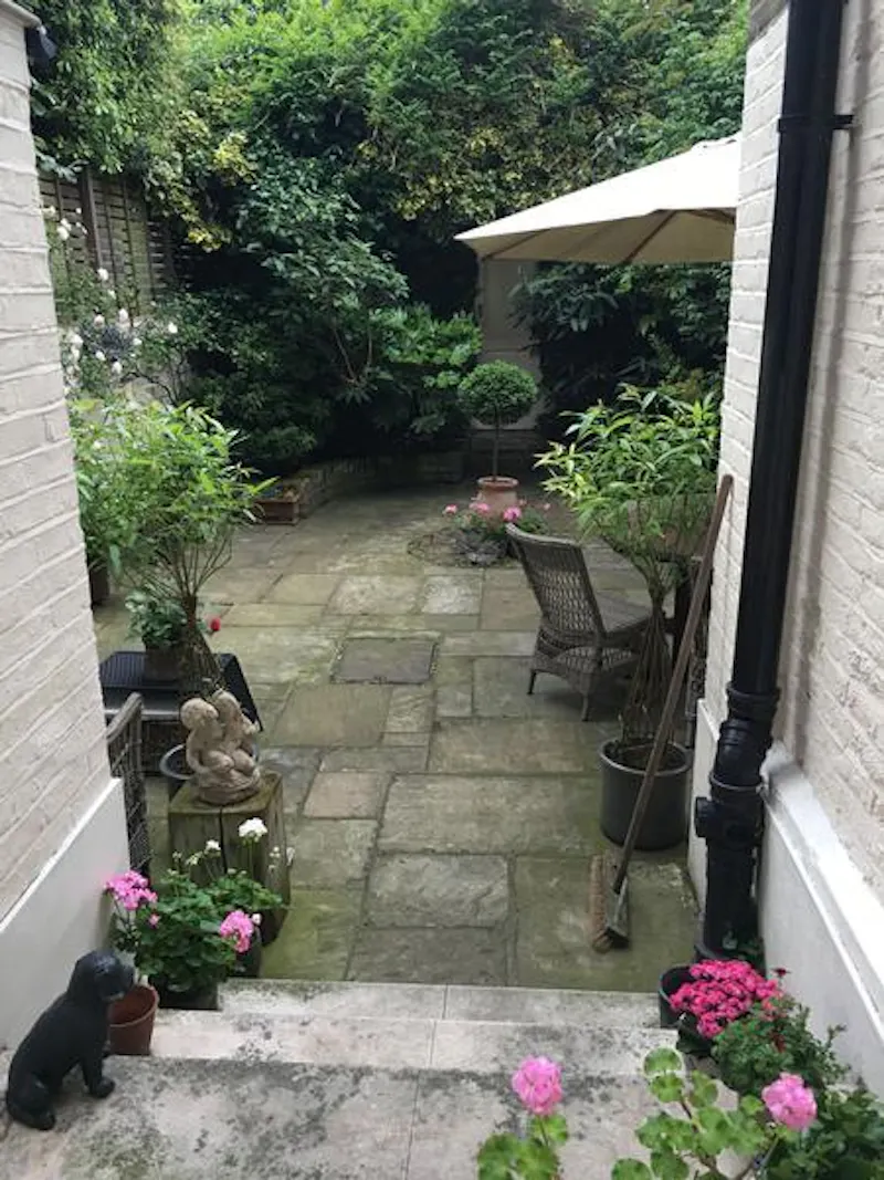 Traditional Ebury Street house, A1414 (photo 52)