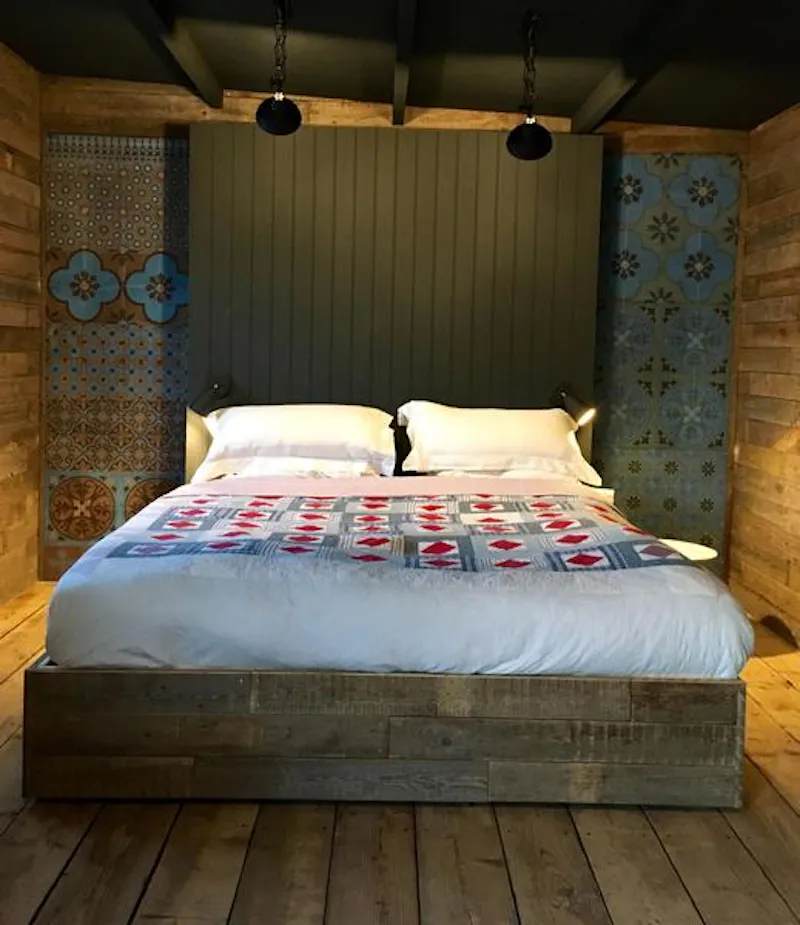 Bedroom at Rustic Rye riverside house, D2274 (photo 5)