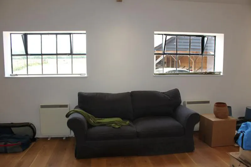 Living Room at Film location L659 in Hampshire (photo 89)