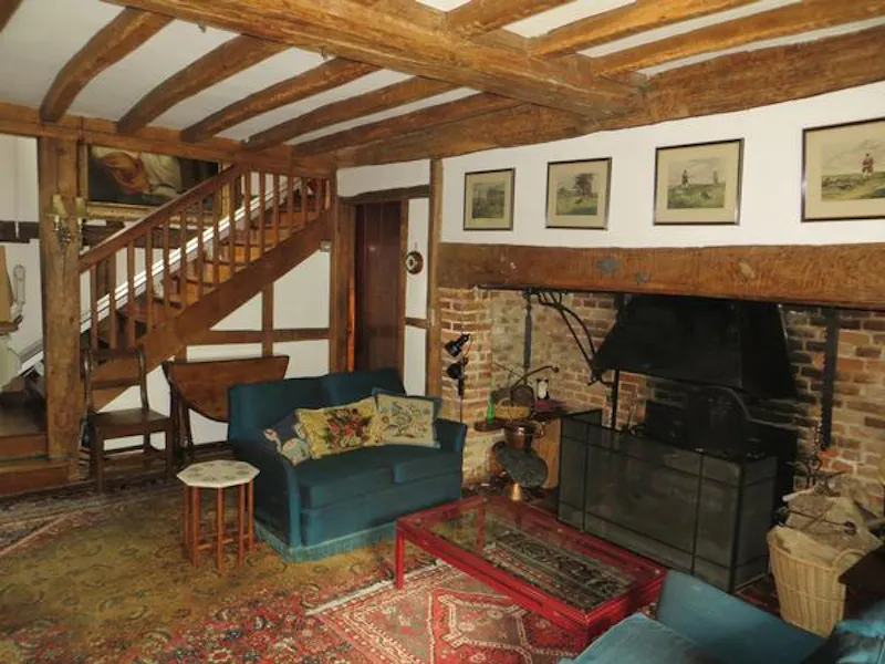 Beams at 16th century Witley manor, M299 (photo 6)