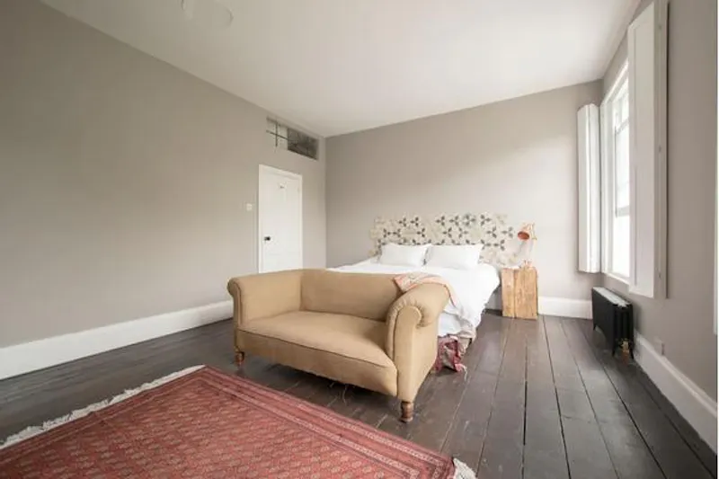 Bedroom at Colourful Clapton house, B1737 (photo 16)