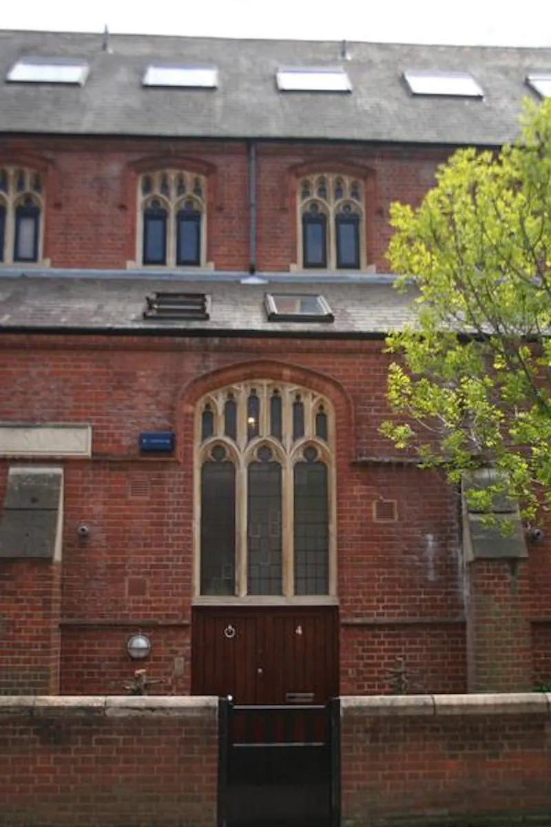 Film location CH99 in London (photo 1)