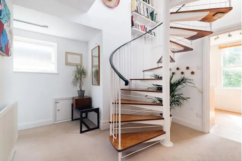 Staircase at Duplex in Islington, F1120 (photo 10)