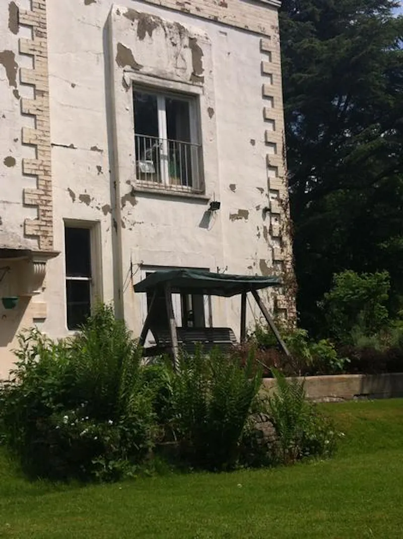 Distressed mansion near Derby, B1741 (photo 34)