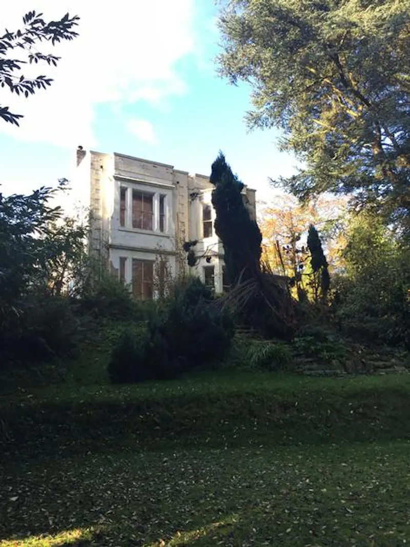 Distressed mansion near Derby, B1741 (photo 37)