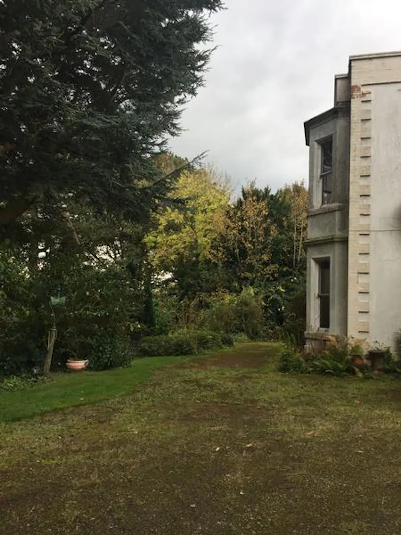 Distressed mansion near Derby, B1741 (photo 38)