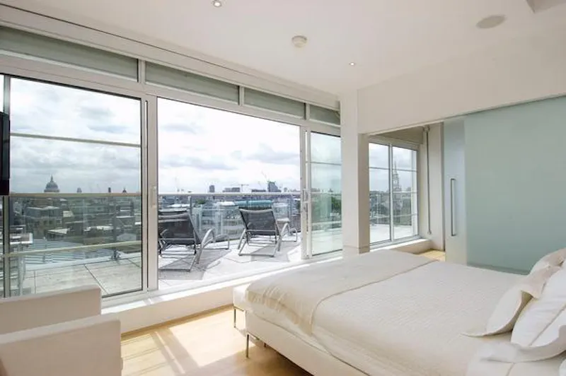 Balcony at Vacant apartment in Clerkenwell, F1124 (photo 6)