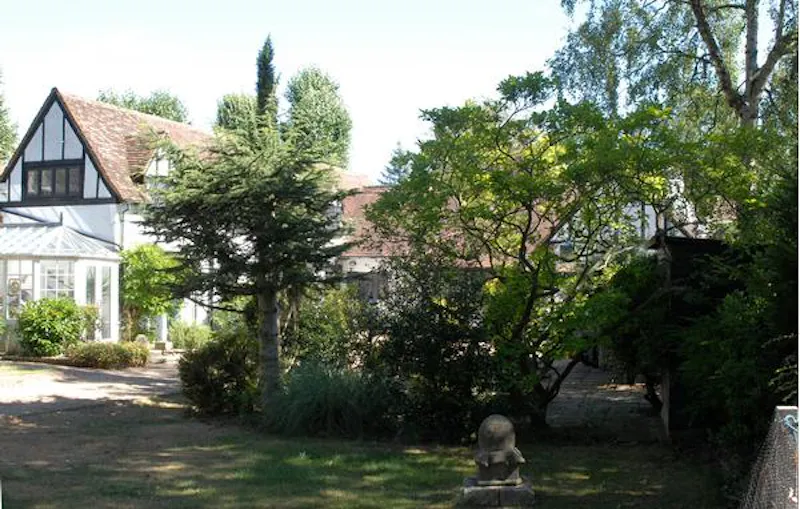Film location D2280 in London (photo 46)