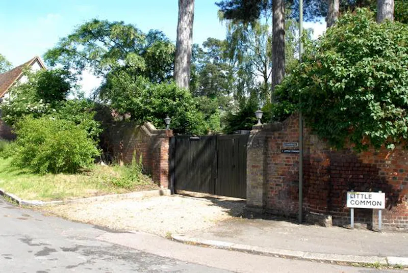 Film location D2280 in London (photo 80)