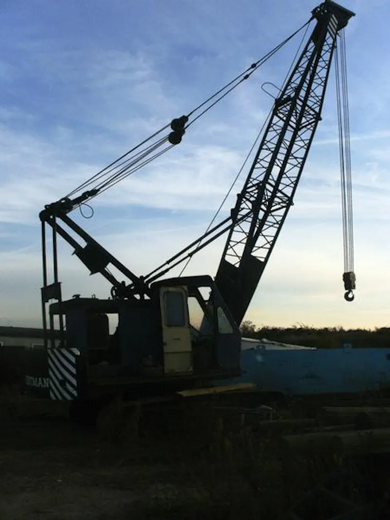 Working boat yard in Great Wakering, V152 (photo 9)