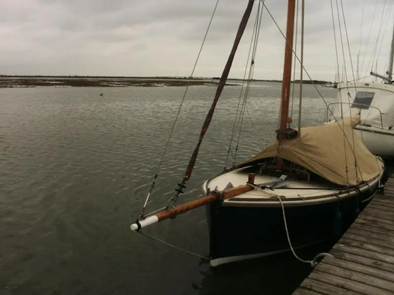 Working boat yard in Great Wakering, V152 (photo 22)