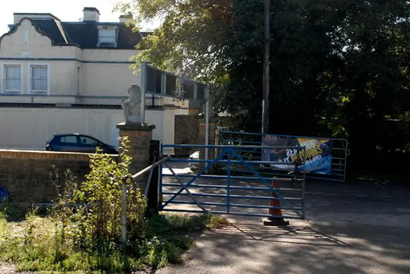 Rugby football club in Stanmore, Q119 (photo 79)