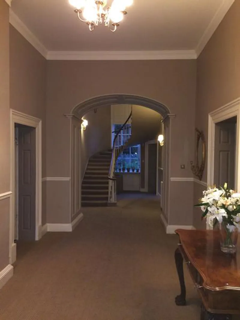 Entrance hall at Grade II home outside Durham, A1418 (photo 2)