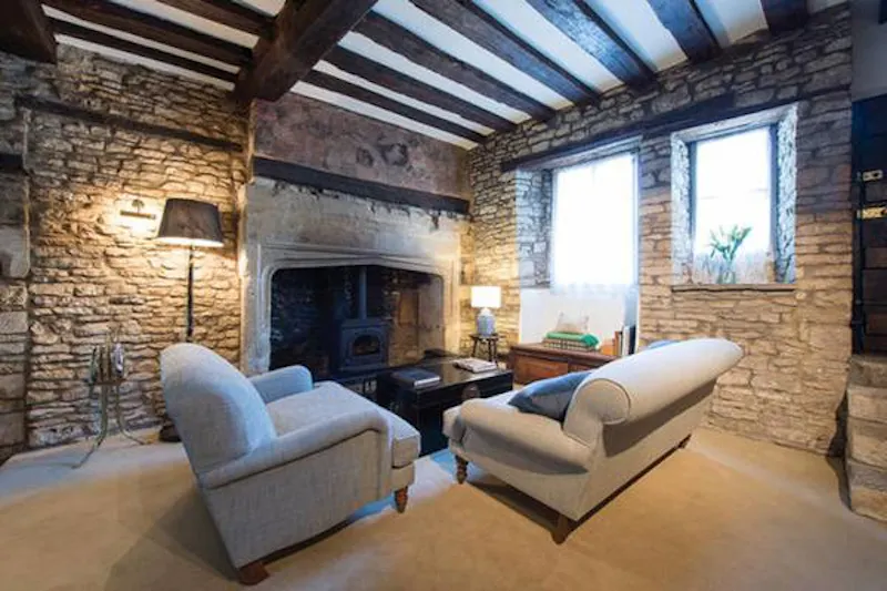 Wiltshire Tudor village house, M300 (photo 6)