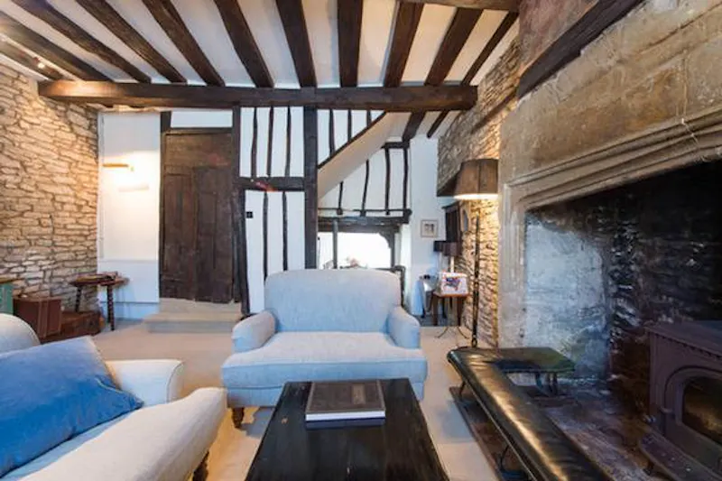 Wiltshire Tudor village house, M300 (photo 8)