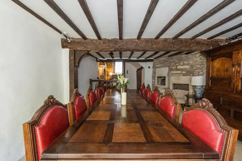 Wiltshire Tudor village house, M300 (photo 10)
