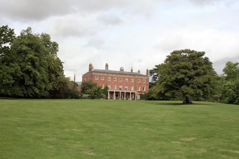 Garden at St Neots Grand estate, A1422 (photo 3)