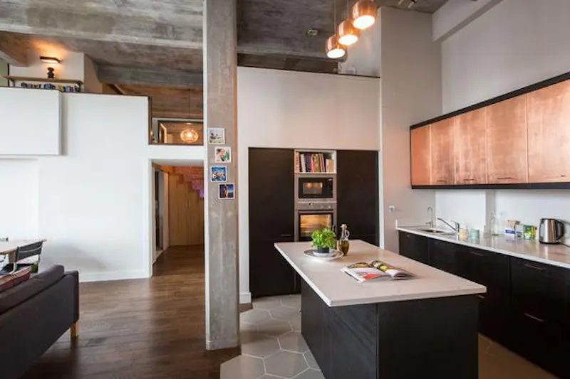 Kitchen island at Clapton loft apartment, F1126 (photo 6)