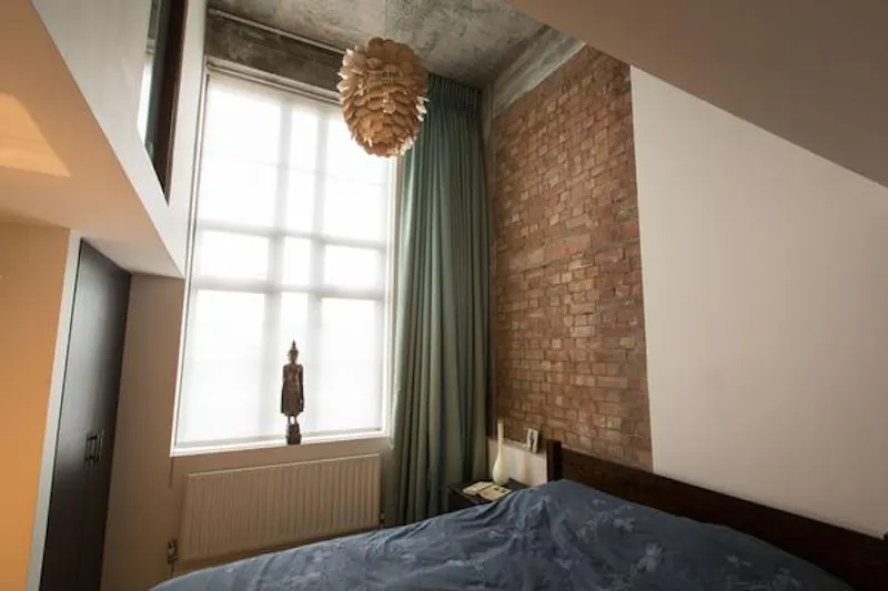 Exposed brick at Clapton loft apartment, F1126 (photo 7)
