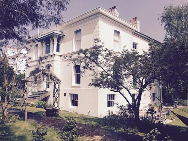 Stunning Southsea house, B1746 (photo 1)