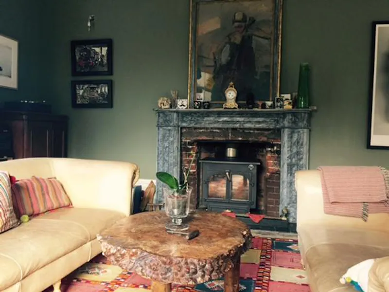 Fireplace at Stunning Southsea house, B1746 (photo 6)