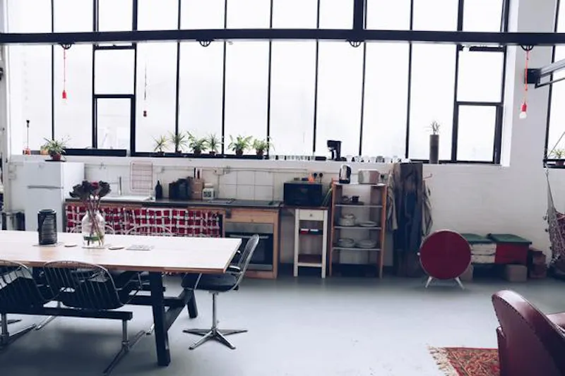 Homerton converted warehouse, F1131 (photo 2)