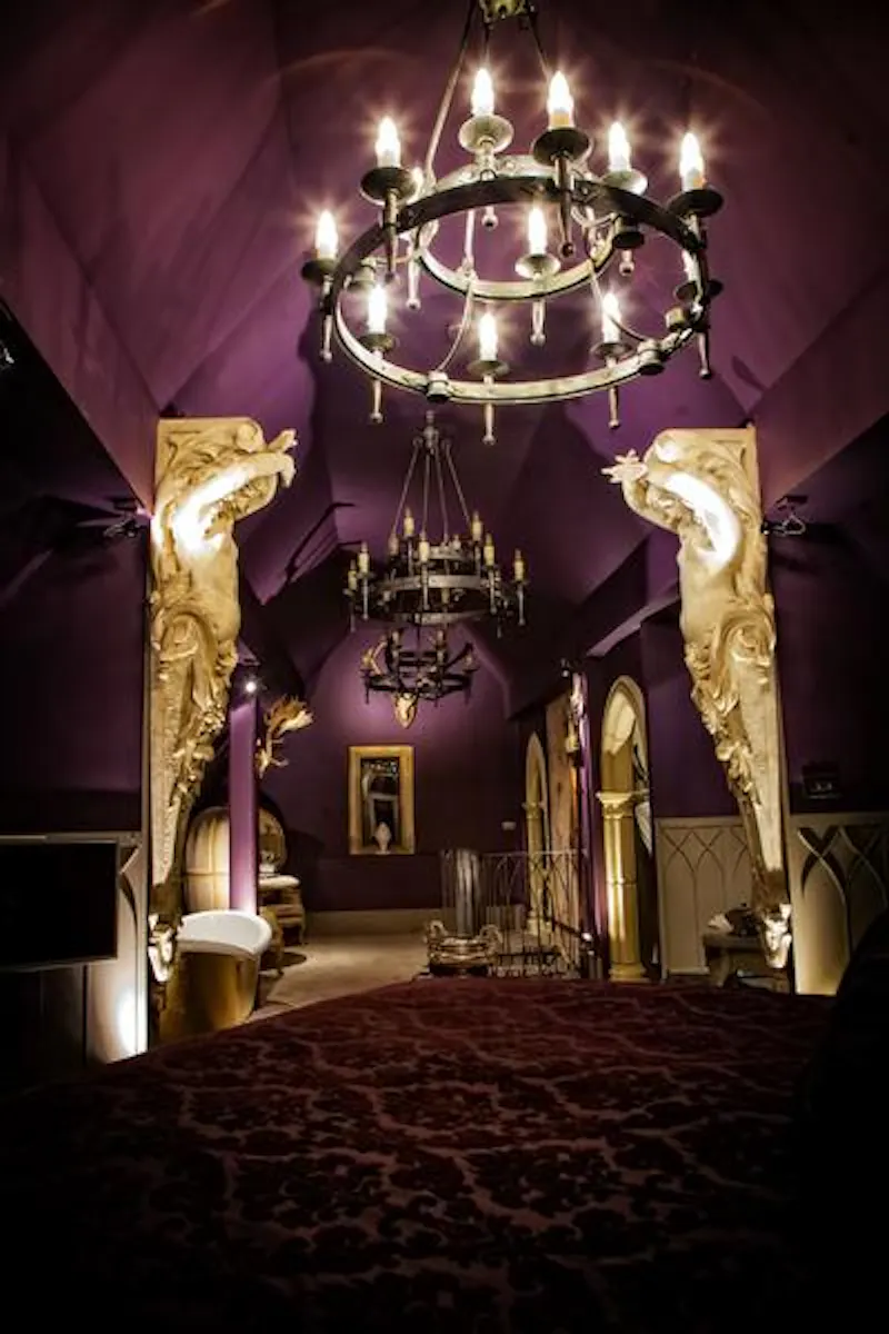 Eclectic Gothic hotel in Newark, A1423 (photo 22)