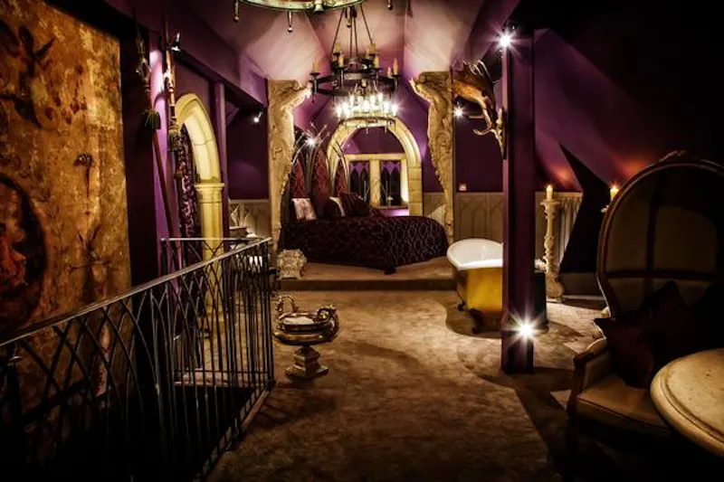 Eclectic Gothic hotel in Newark, A1423 (photo 24)