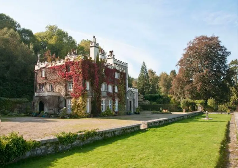Dartmoor Tudor manor, M301 (photo 1)