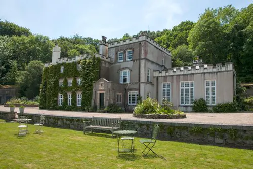 Dartmoor Tudor manor, M301