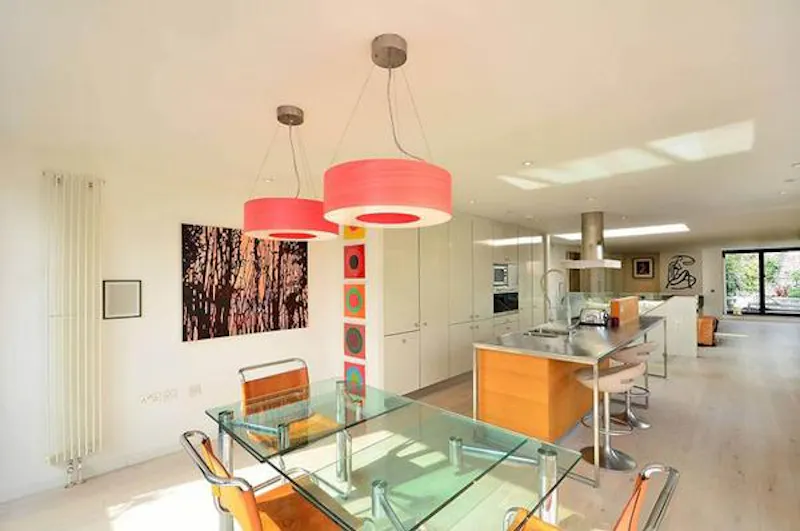 Dining room at Clerkenwell rooftop jacuzzi flat, F1133 (photo 7)
