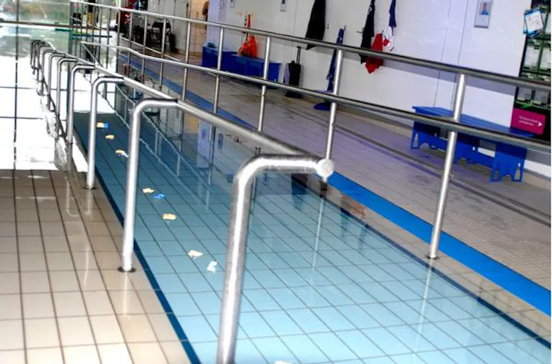 Leisure Centre close to Elstree Studios., V153 (photo 5)