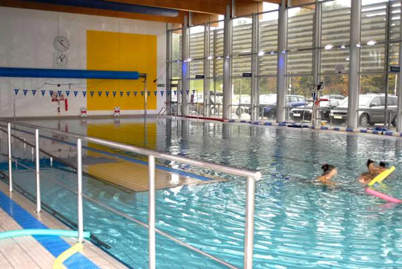 Leisure Centre close to Elstree Studios., V153 (photo 6)
