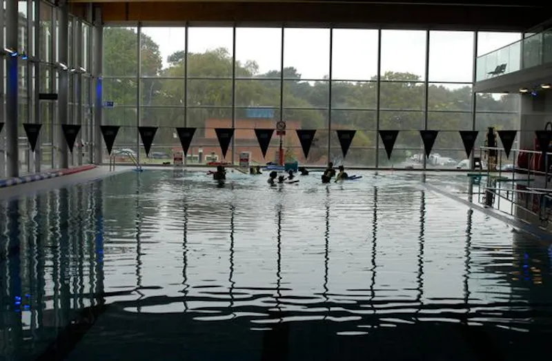 Leisure Centre close to Elstree Studios., V153 (photo 11)