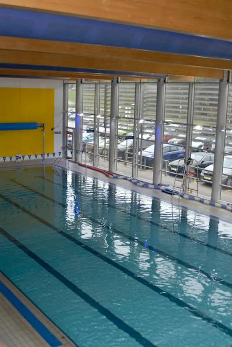 Leisure Centre close to Elstree Studios., V153 (photo 17)