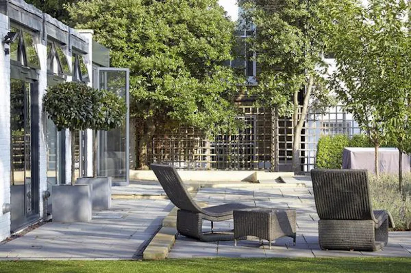 Terrace/Patio at Modern Clapham coach house, D2293 (photo 37)