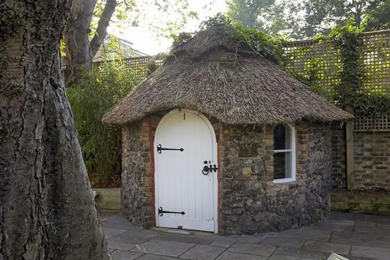 Shed at Modern Clapham coach house, D2293 (photo 43)