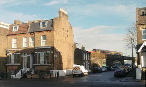 Rustic apartment in Herne Hill., F1134