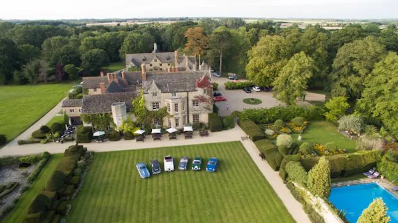 Swimming pool - outdoor at Oxford Tudor country manor hotel, M302 (photo 2)