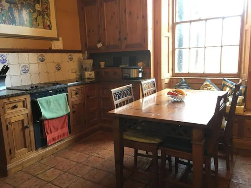 Kitchen at Stunning Syresham house, B1755 (photo 10)