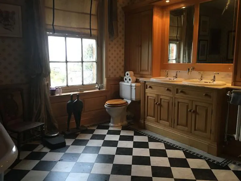 Stunning Syresham house, B1755 (photo 45)