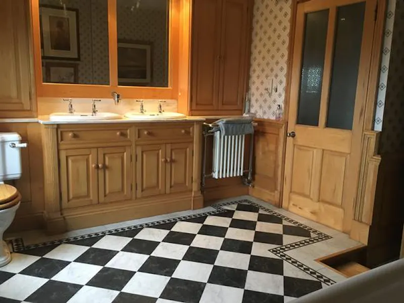 Stunning Syresham house, B1755 (photo 46)
