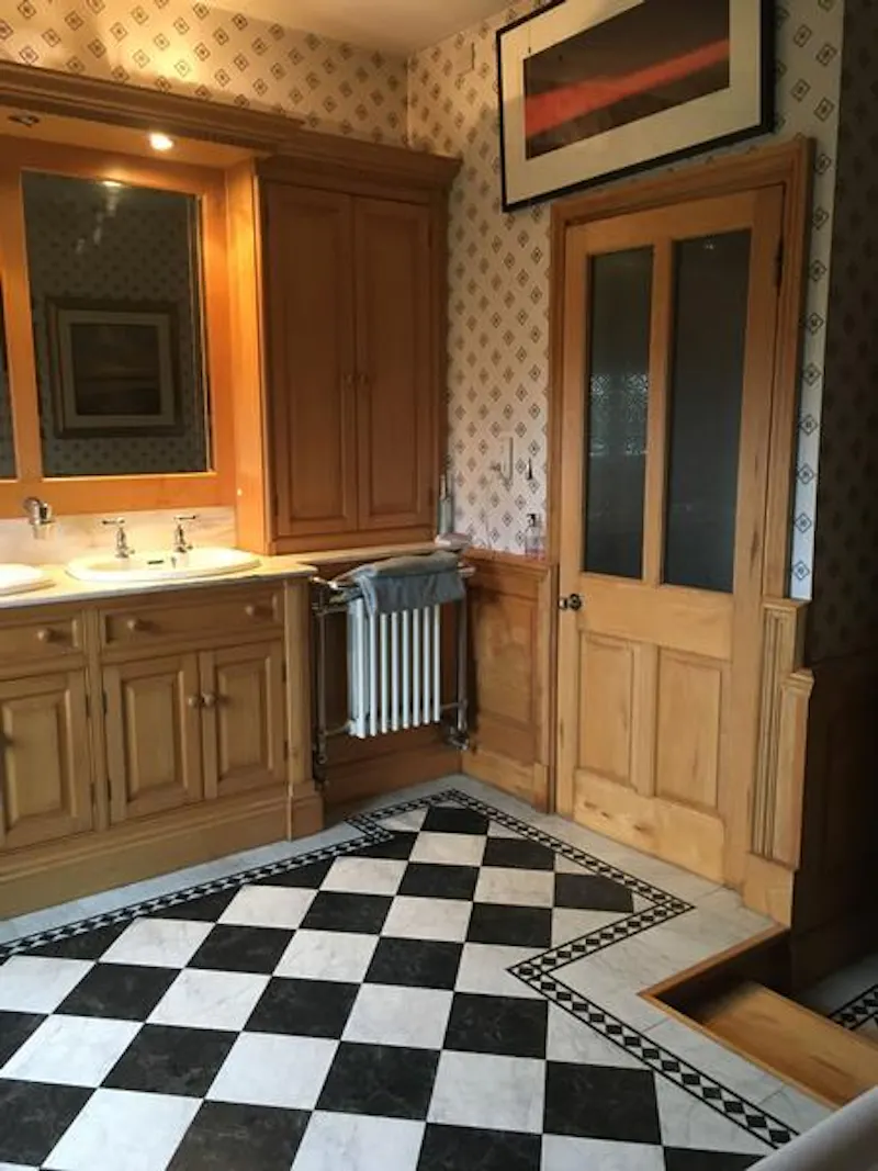 Stunning Syresham house, B1755 (photo 47)