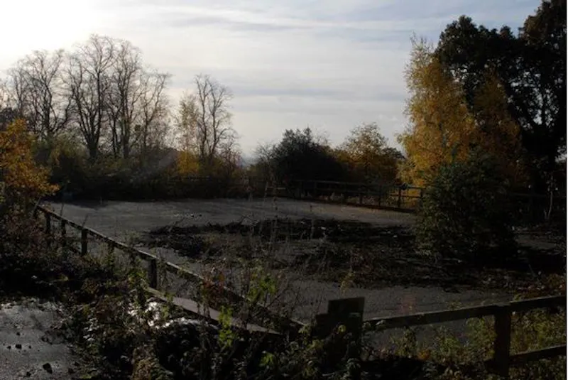 Pond at Film location L663 in Middlesex (photo 31)