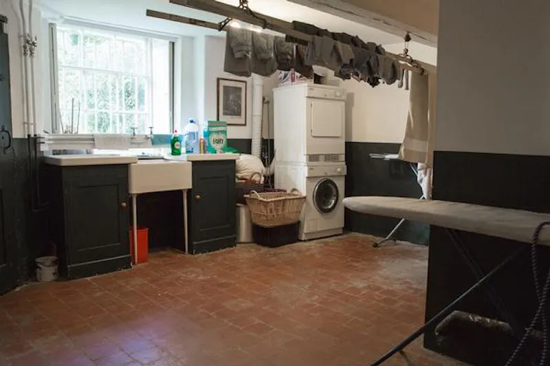 Utility room at 17th century Northampton Gem, H178 (photo 13)