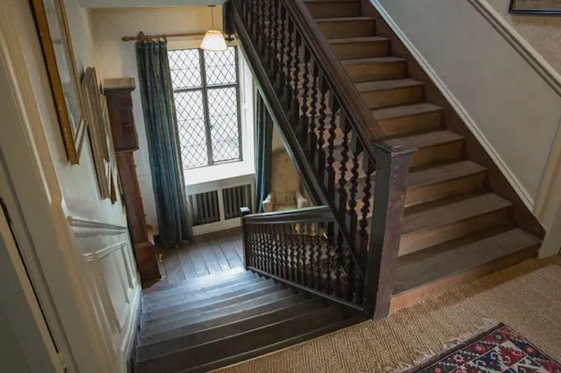 Staircase at 17th century Northampton Gem, H178 (photo 19)