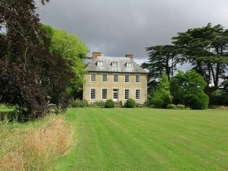 Garden at 17th century Northampton Gem, H178 (photo 56)